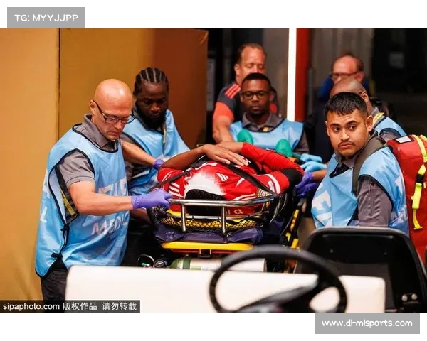 拜仁世俱杯不敌巴黎止步八强 穆西亚拉重伤离场缺席剩余比赛